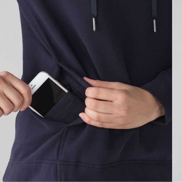 Lululemon navy blue Pullover hooded sweatshirt size 2 - Picture 4 of 9